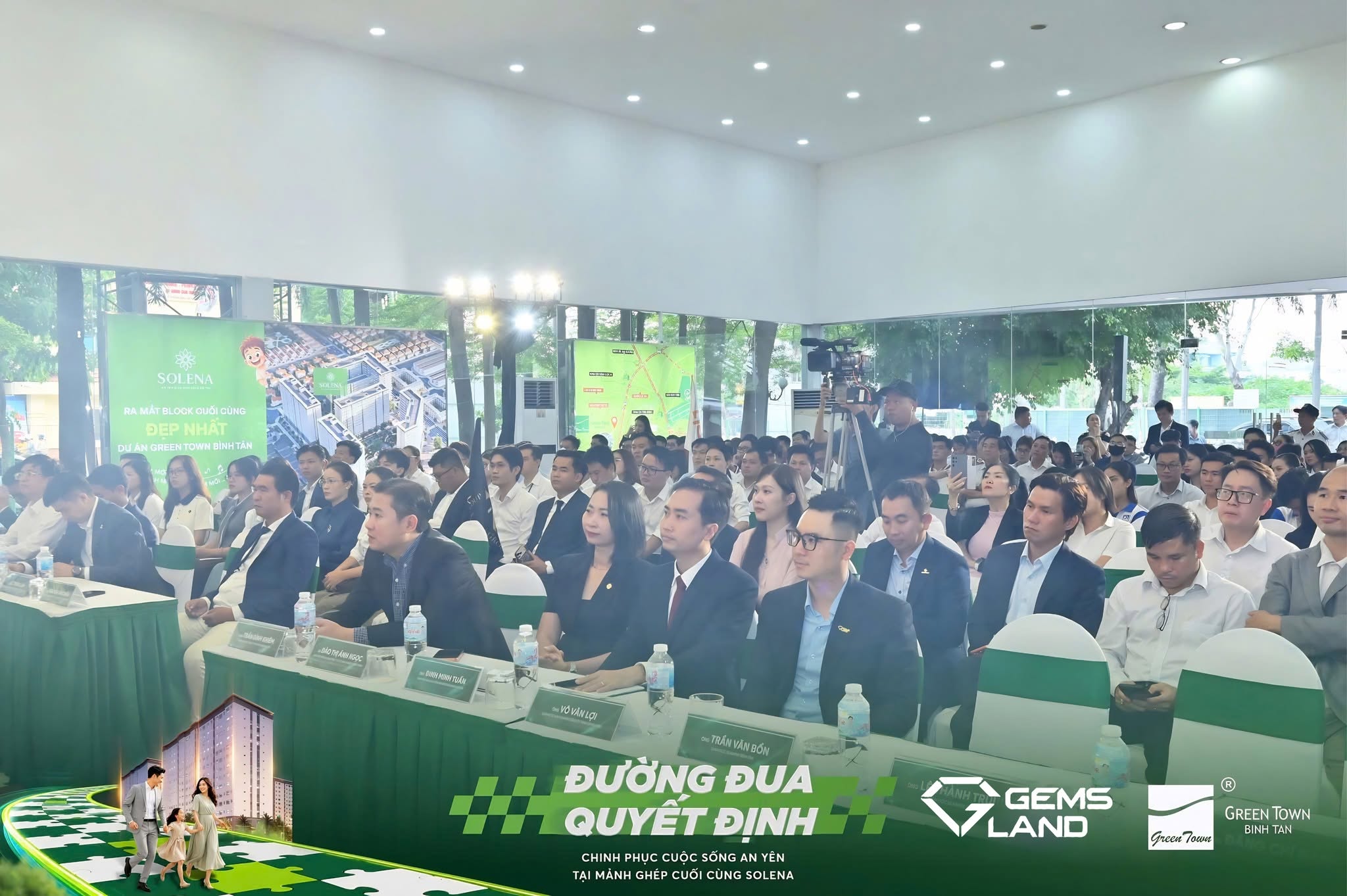 Gems Land Tuyển Dụng 4