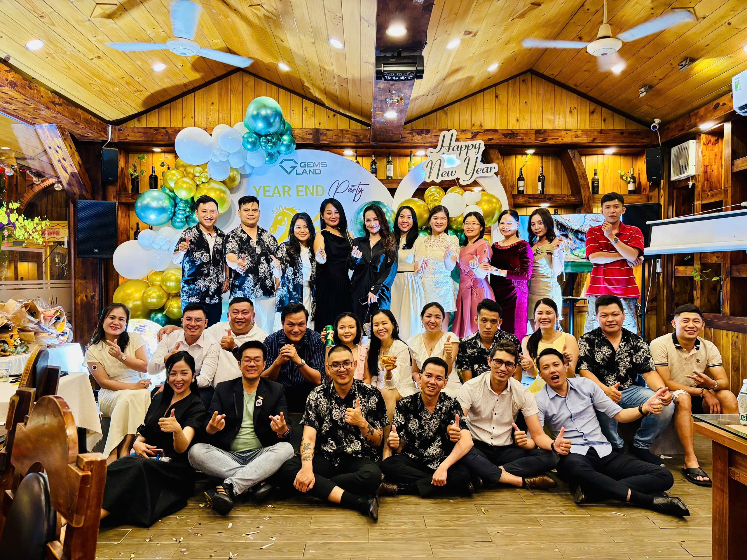 Gems Land Tuyển Dụng 5